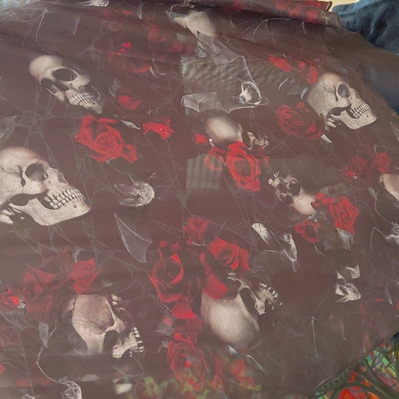 KILLSTAR 4X FAIRY MOSS MESH COVER UP RED/BLACK SCULLS,ROSES,BATS PRINT - Picture 7 of 8